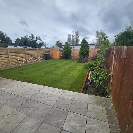 High Spec Large 6 Bedroom House! Kingston upon Thames  Extérieur photo