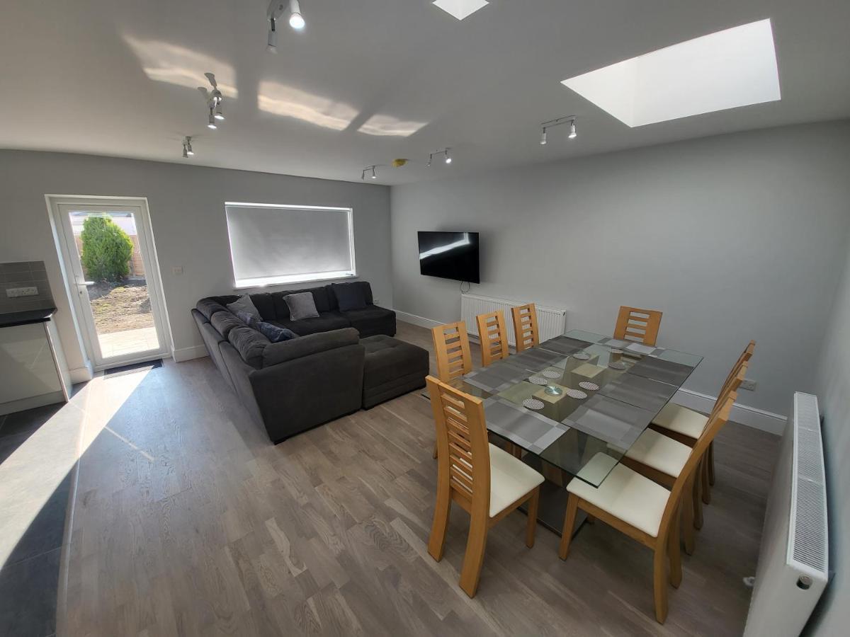 High Spec Large 6 Bedroom House! Kingston upon Thames  Extérieur photo