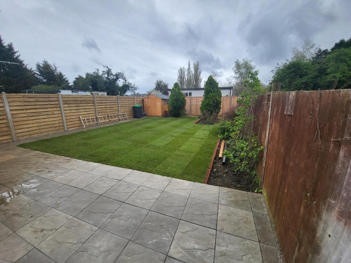 High Spec Large 6 Bedroom House! Kingston upon Thames  Extérieur photo